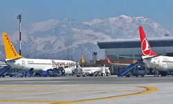 Van Ferit Melen Havalimanında Yeni Bir Pist Çalışması Başladı! Pek Havalimanı Kapanacak mı?
