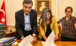 Van Büyükşehir ile Tüm Bel-Sen arasında toplu iş sözleşmesi imzalandı!
