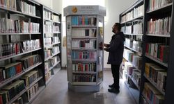 Van'daki Tarihi Bina İl Halk Kütüphanesine Dönüştürüldü