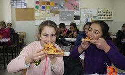 Köy Çocuklarına Pizza İkramı