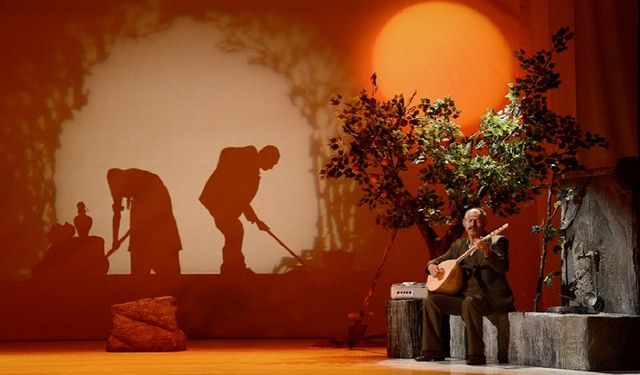 Ankara Devlet Tiyatrosu'nun 'Aşık Veysel' Oyunu Vanlılarla Buluşuyor!