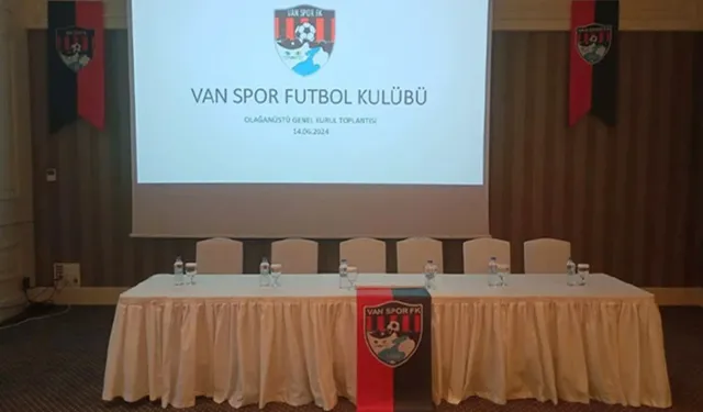 Vanspor'da Kongre Başladı! Yeni Başkan Kim Olacak? İşte Canlı Yayın Linki...
