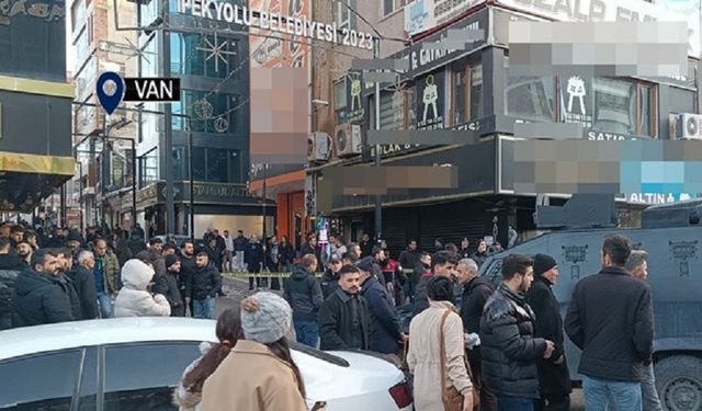 Van'da Dolandırıcılık İddiası ile Gündeme Gelen Kuyumcudan Açıklama