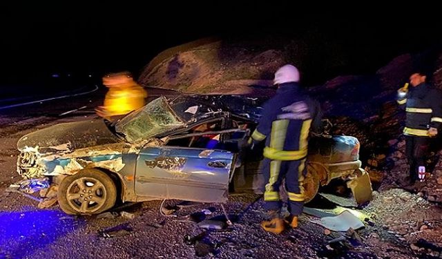 Van'da Trafik Kazası: 3 Yaralı