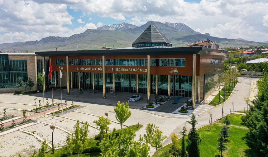 Van Büyükşehir'de Daire Başkanı Değişti