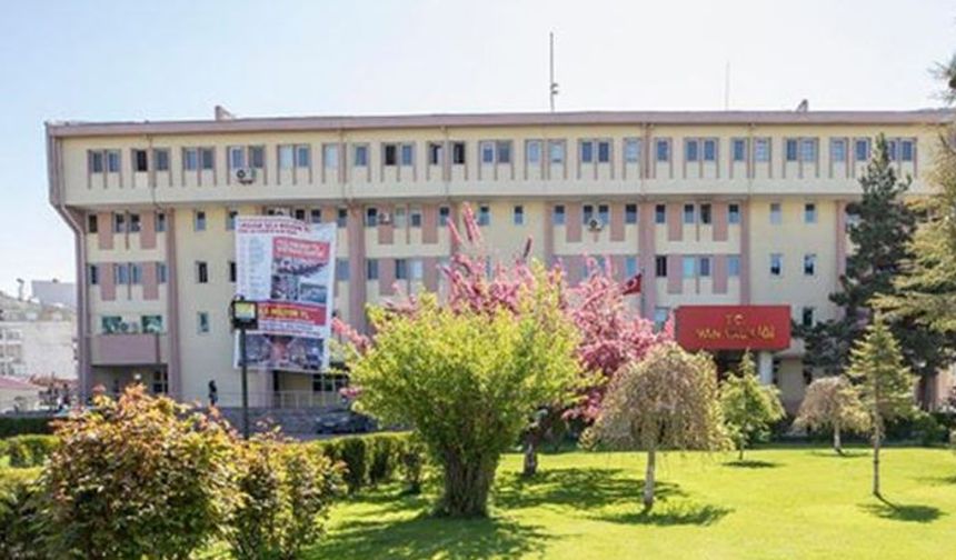 GSB Müjdeyi Verdi: Gençlik Bilgilendirme Servisi Yayında!