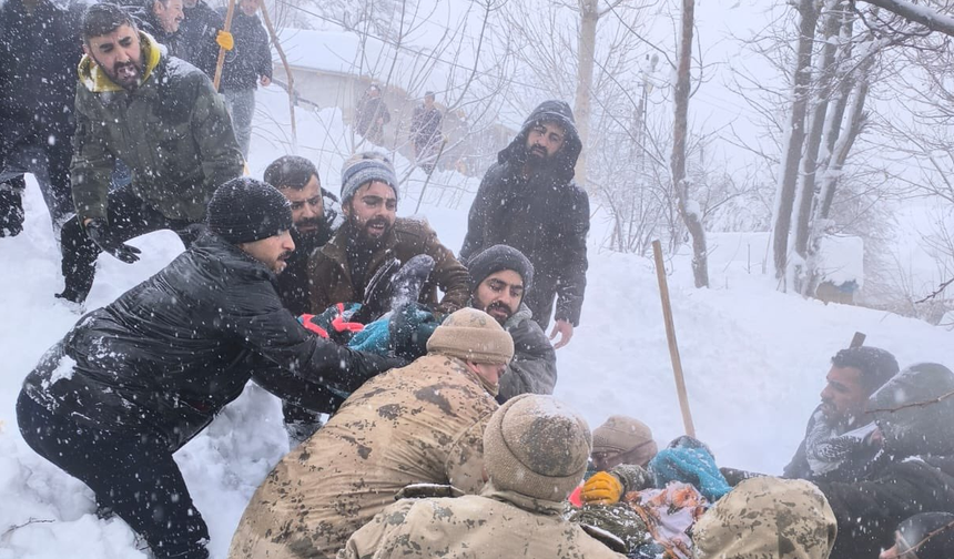 Van Valiliği Çığ ile İlgili Açıklama Yaptı!