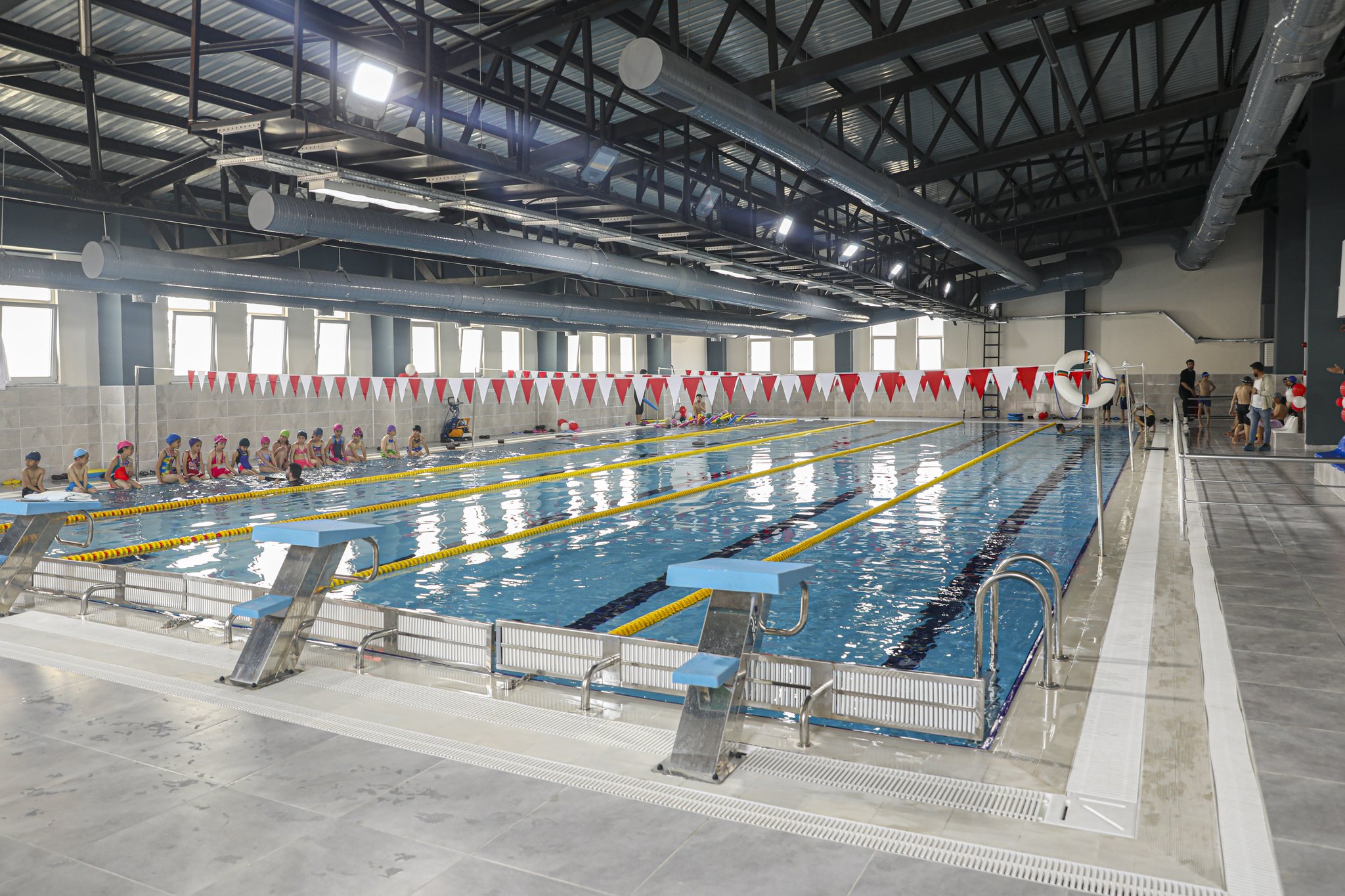 Van Valisi Okul Yüzme Havuzu Kapalı Spor Salonu Acilişi (6)