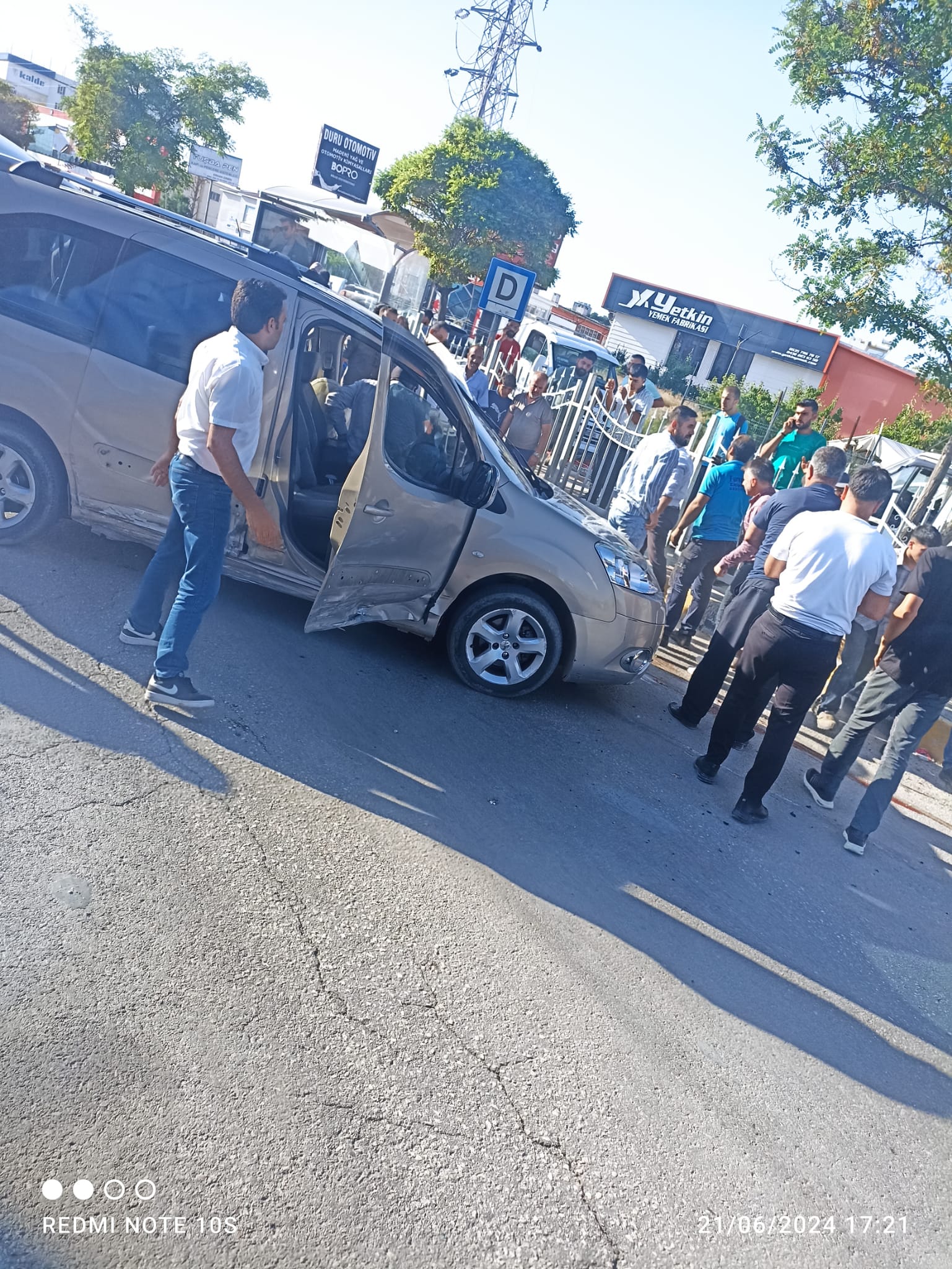 Van Son Dakika Trafik Kazası Ölü Yaralı Var (14)