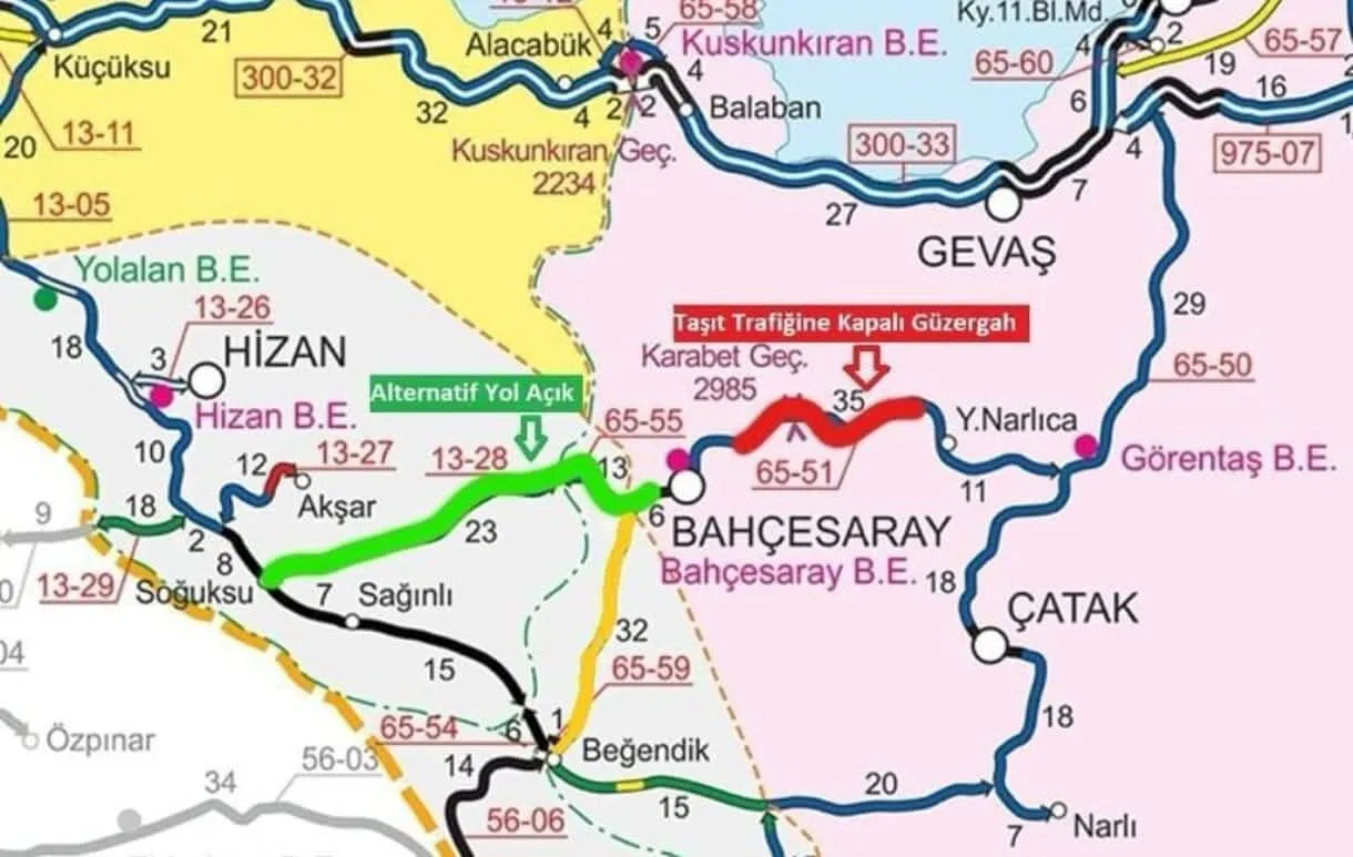 Van Bahçesaray Yolu Kapandı