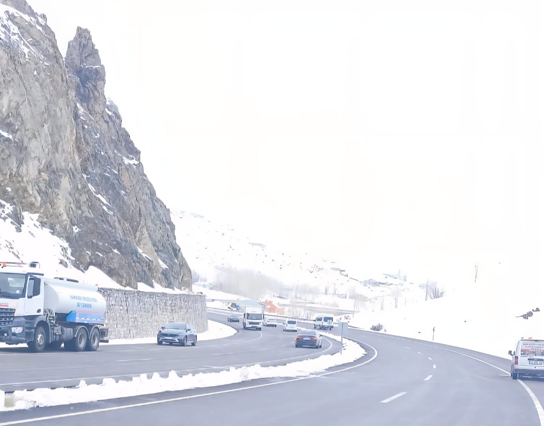 Van Hakkari Karayoyu Çığ Son Dakika (1)