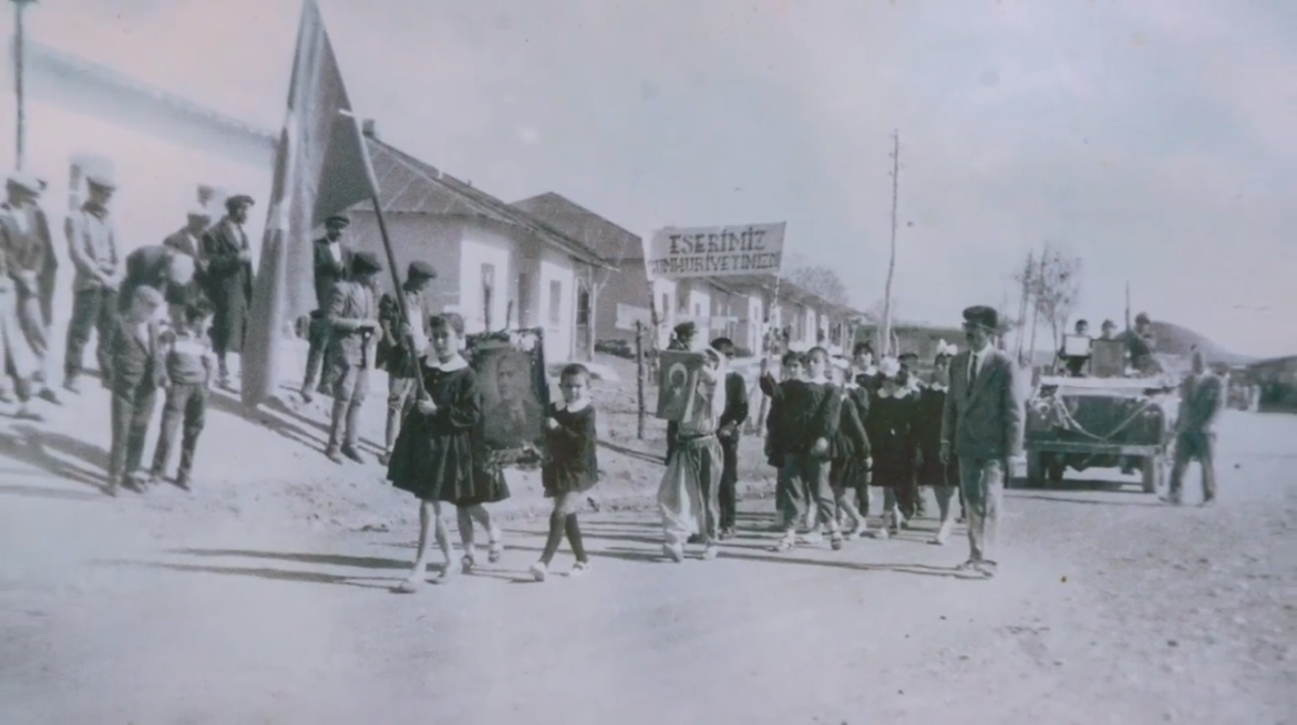 Van Eski Siyah Beyaz 23 Nisan Bayram Kutlmaması Fotoğrafları (3)-1