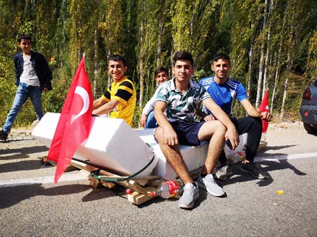 Bahçesaray'da Yerli Bot
